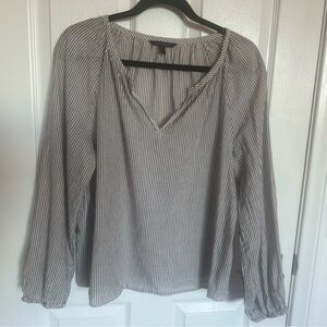 Banana republic, gray, and white striped cotton blend long sleeve blouse. Small.